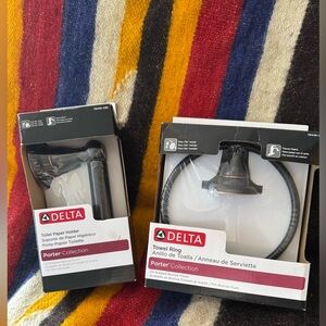 Delta Porter Collection Black Bathroom Set